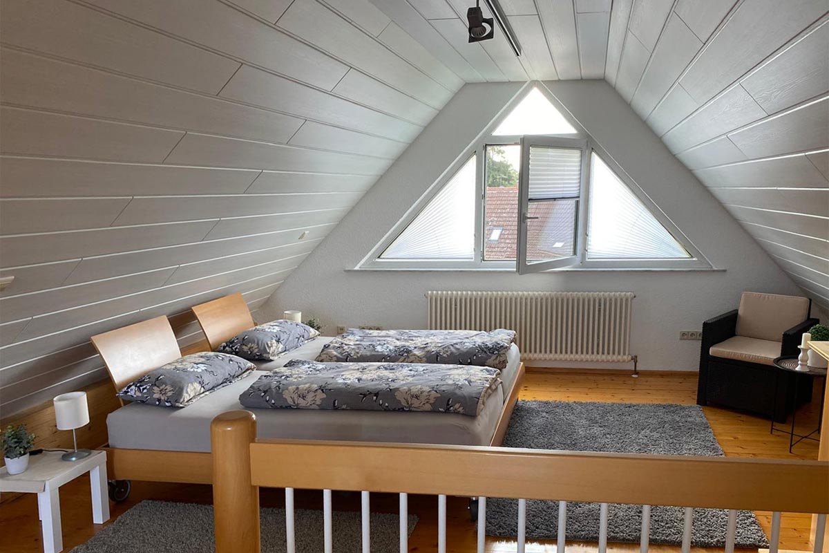 Blick in ein weiteres Schlafzimmer der Ferienwohnung der Familie Malmer in Bad Buchau